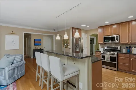 6014 Glenridge Road Charlotte NC 28211