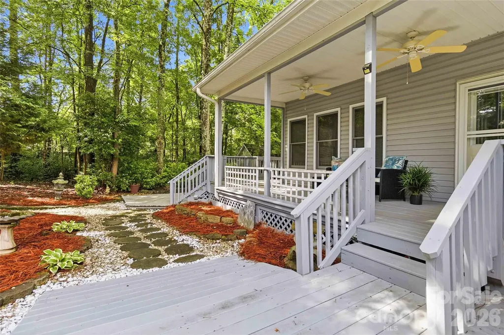325 Enchanted Drive Matthews NC 28104