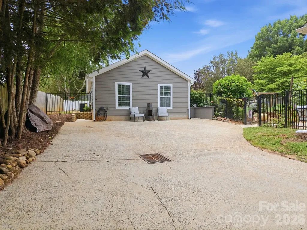 19147 Brookgreen Garden Place Cornelius NC 28031