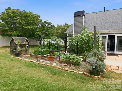 19147 Brookgreen Garden Place Cornelius NC 28031