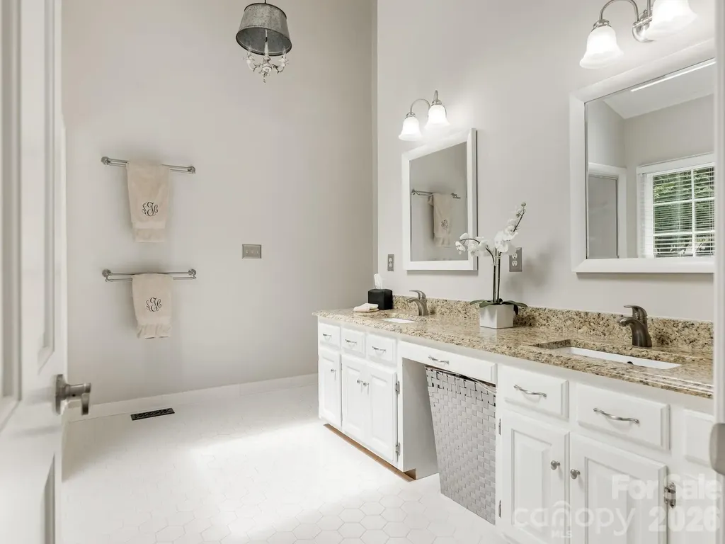 9627 Penshurst Trace Charlotte NC 28210