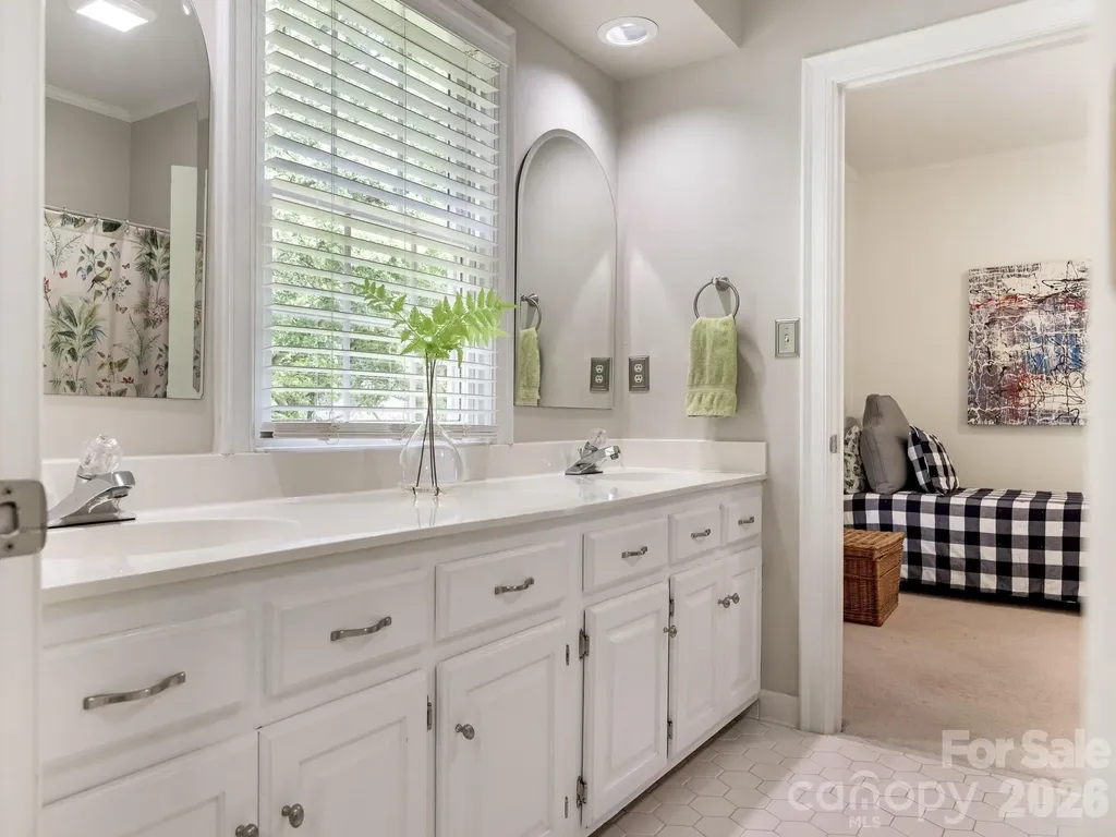 9627 Penshurst Trace Charlotte NC 28210