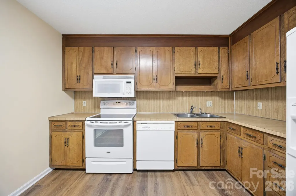 1300 Larchmont Place Salisbury NC 28144