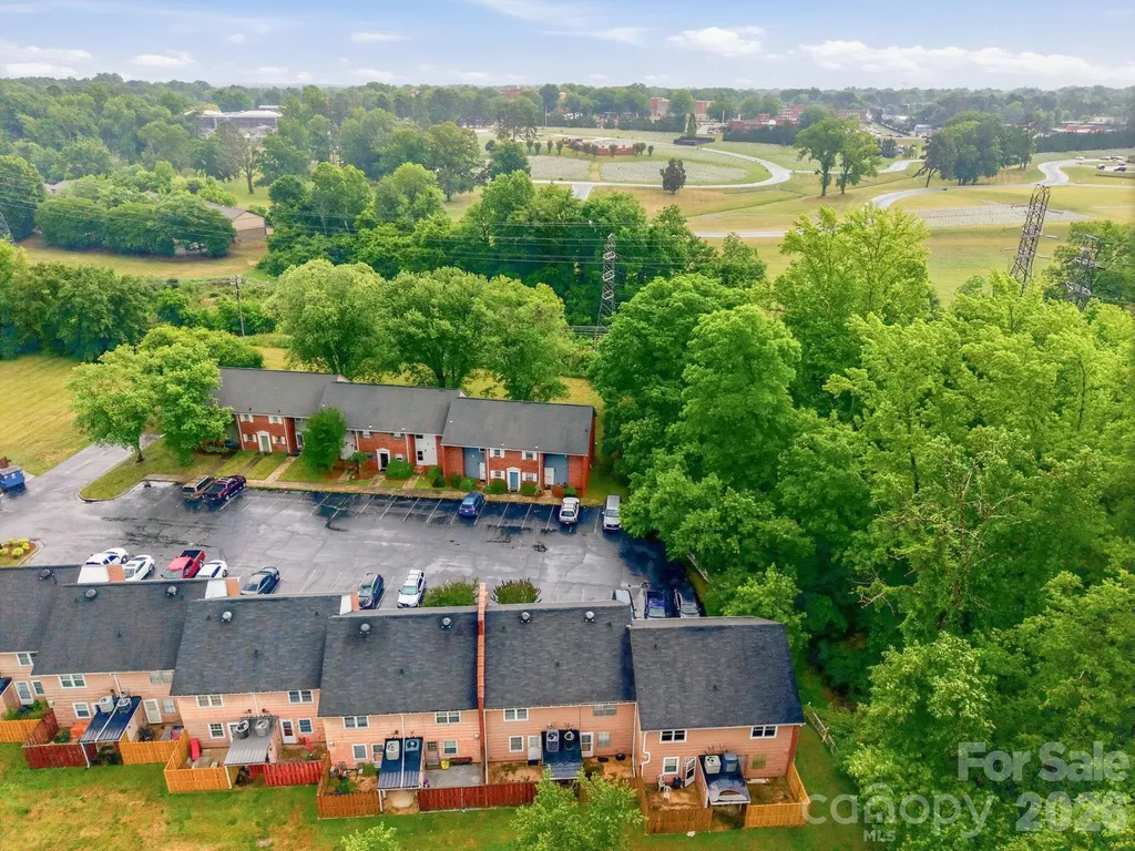 1300 Larchmont Place Salisbury NC 28144