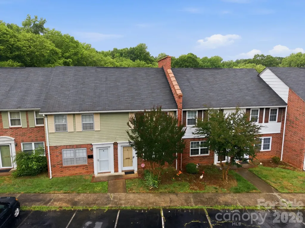 1300 Larchmont Place Salisbury NC 28144