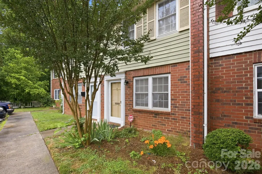 1300 Larchmont Place Salisbury NC 28144
