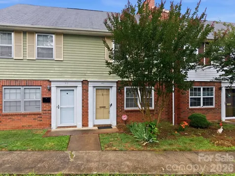 1300 Larchmont Place Salisbury NC 28144