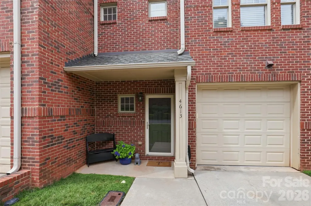 4613 Dabney Vigor Drive Charlotte NC 28209