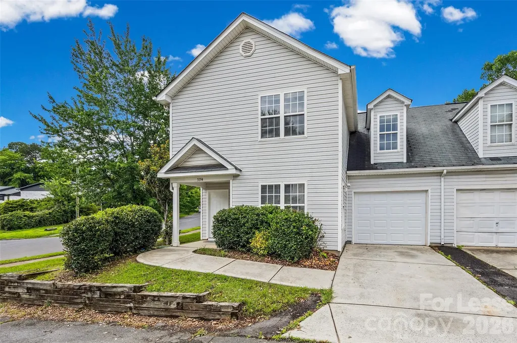 5194 Brooktree Drive Charlotte NC 28208