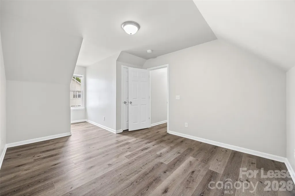 5194 Brooktree Drive Charlotte NC 28208
