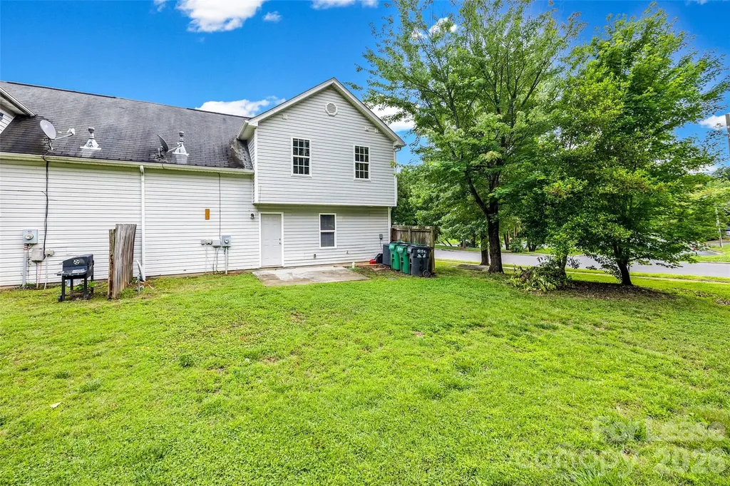 5194 Brooktree Drive Charlotte NC 28208