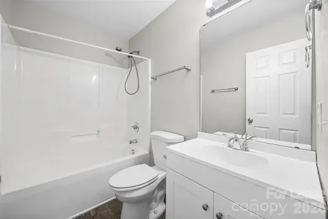 5194 Brooktree Drive Charlotte NC 28208