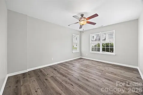 5194 Brooktree Drive Charlotte NC 28208