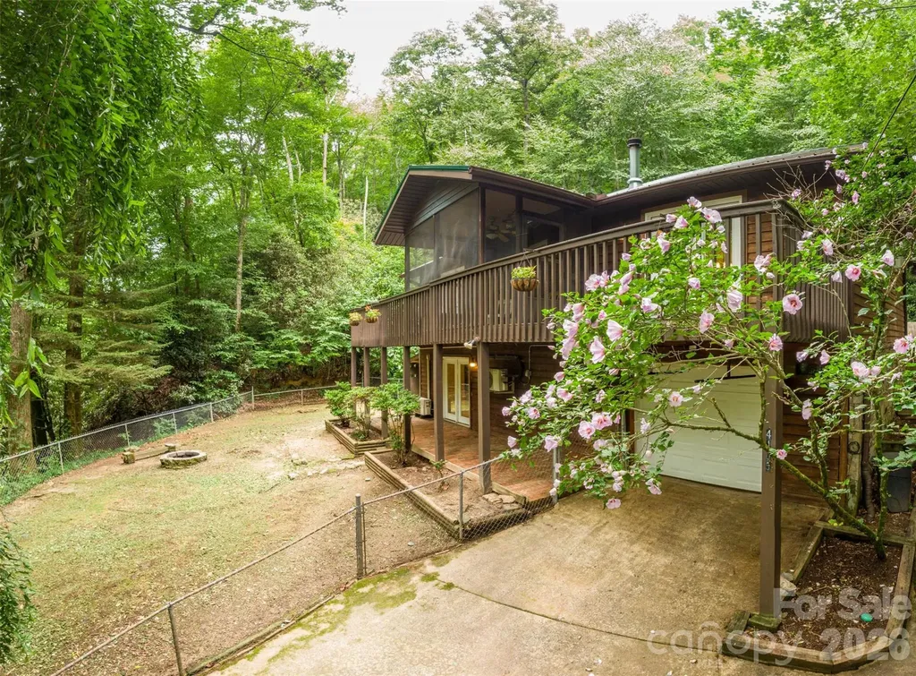 4105 Pickens Highway Rosman NC 28772