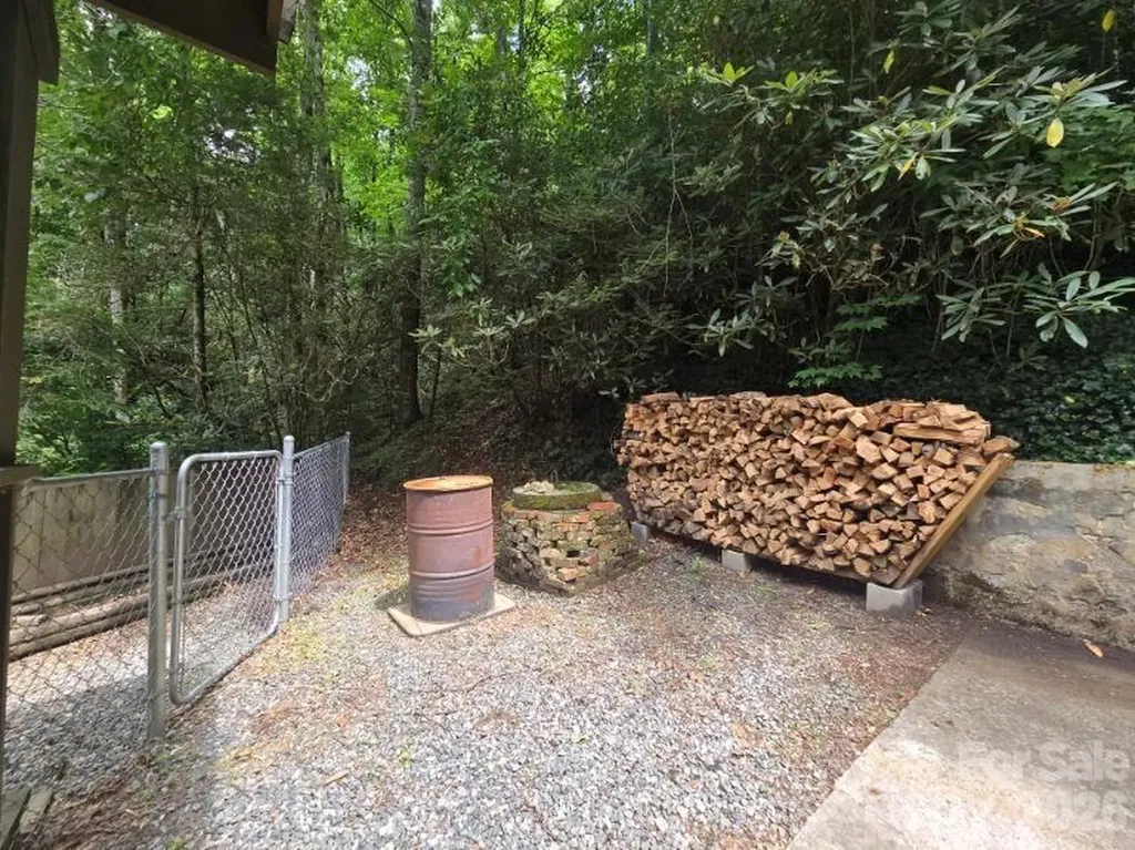 4105 Pickens Highway Rosman NC 28772
