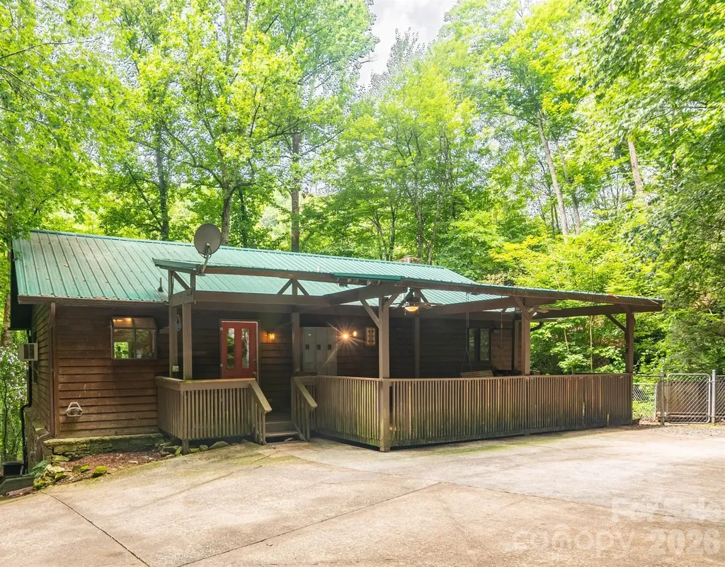 4105 Pickens Highway Rosman NC 28772