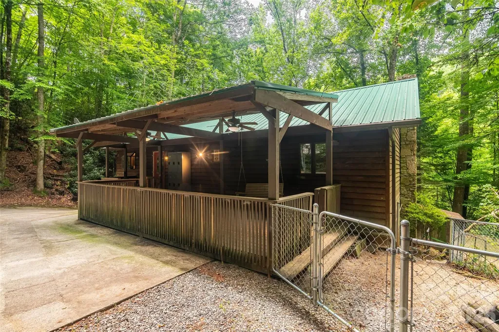 4105 Pickens Highway Rosman NC 28772