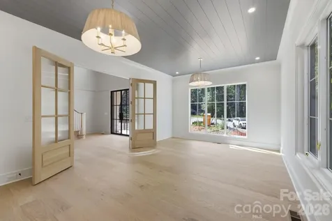 125 Randstone Court Charlotte NC 28211