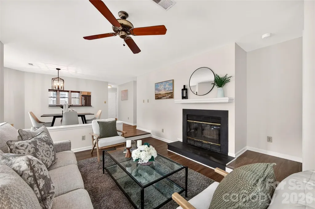 2715 Selwyn Avenue Charlotte NC 28209