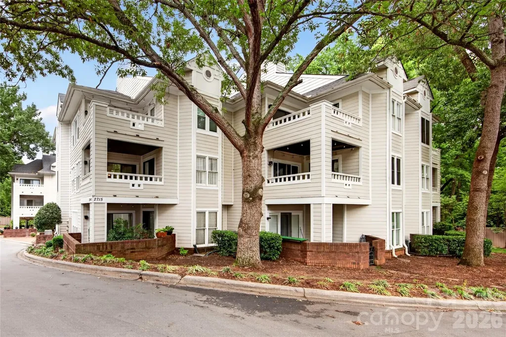 2715 Selwyn Avenue Charlotte NC 28209