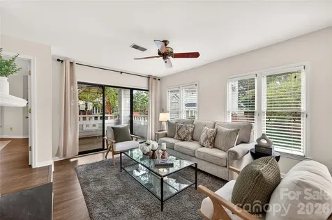 2715 Selwyn Avenue Charlotte NC 28209