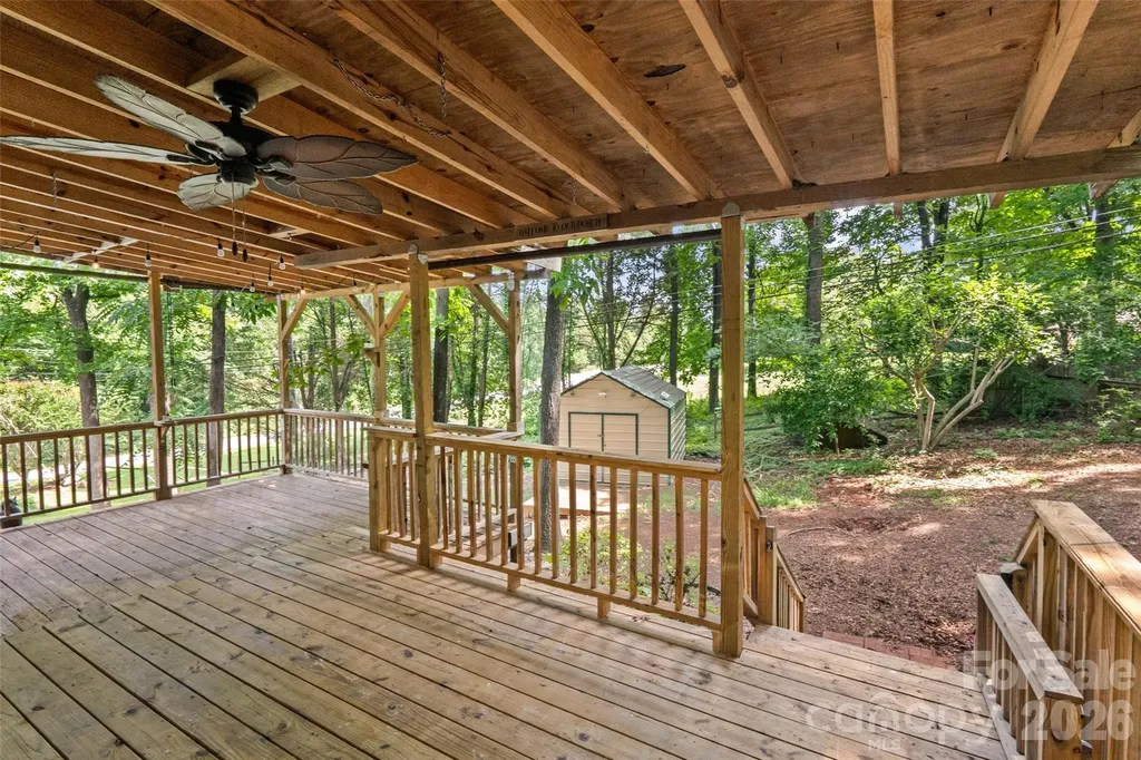 2001 Colony Hill Drive Charlotte NC 28214