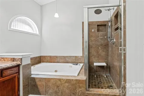 2001 Colony Hill Drive Charlotte NC 28214