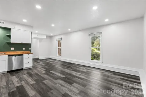 2001 Colony Hill Drive Charlotte NC 28214