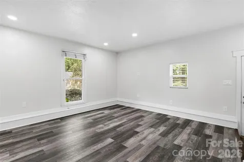 2001 Colony Hill Drive Charlotte NC 28214
