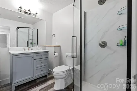 2001 Colony Hill Drive Charlotte NC 28214
