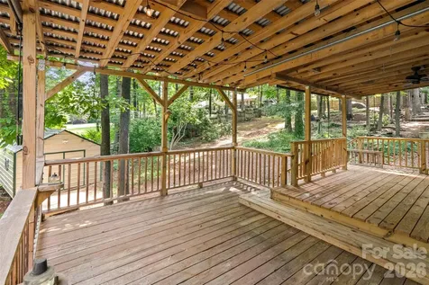 2001 Colony Hill Drive Charlotte NC 28214