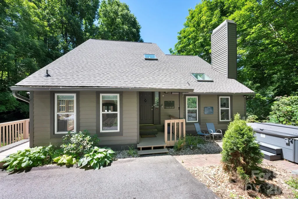 450 Elk Mountain Scenic Highway Asheville NC 28804