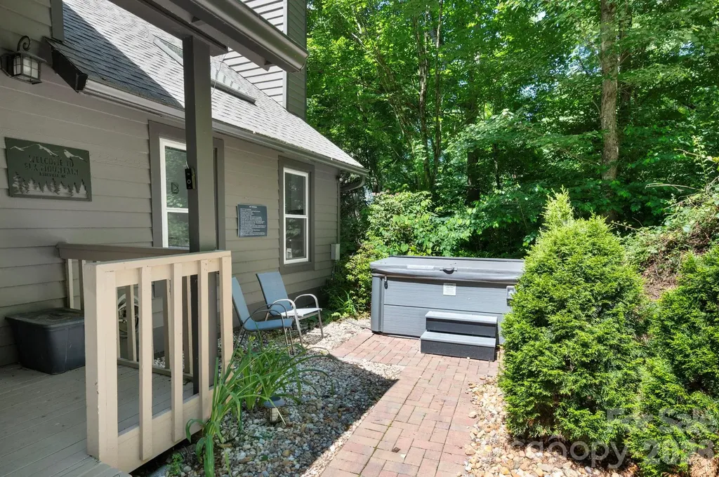 450 Elk Mountain Scenic Highway Asheville NC 28804