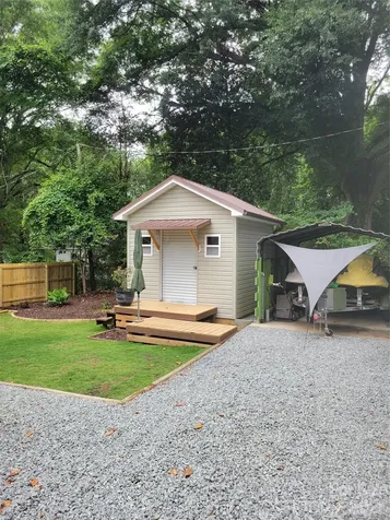 422 Gaston Avenue Belmont NC 28012