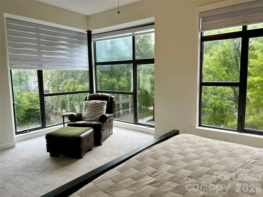 663 E 10th Street Charlotte NC 28202