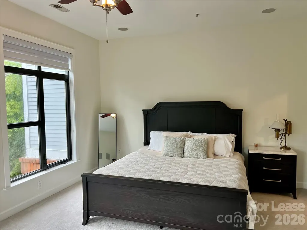 663 E 10th Street Charlotte NC 28202