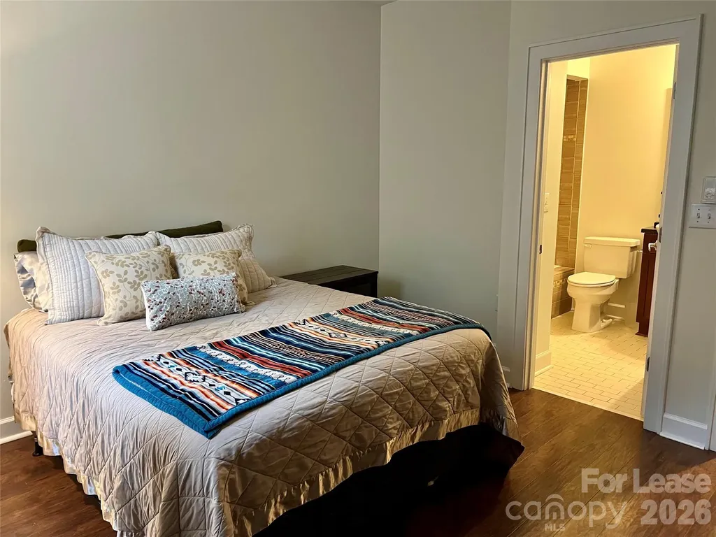 663 E 10th Street Charlotte NC 28202