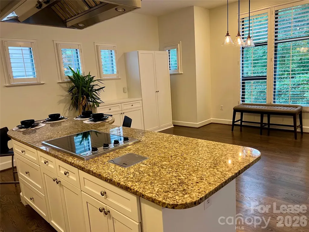663 E 10th Street Charlotte NC 28202