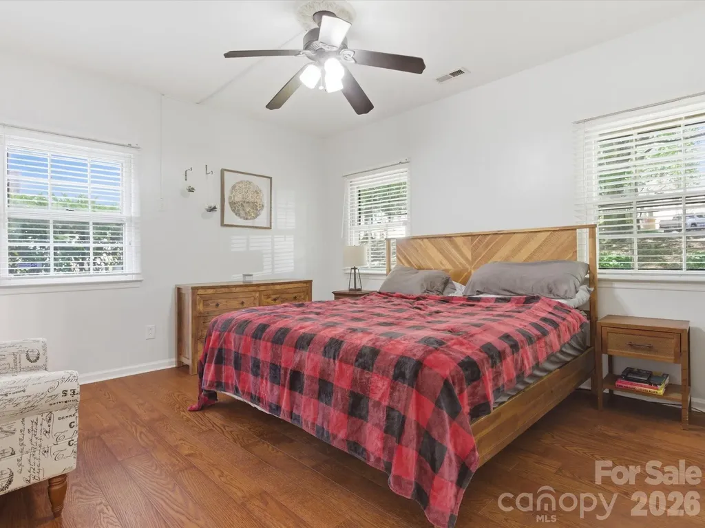 3304 Selwyn Farms Lane Charlotte NC 28209