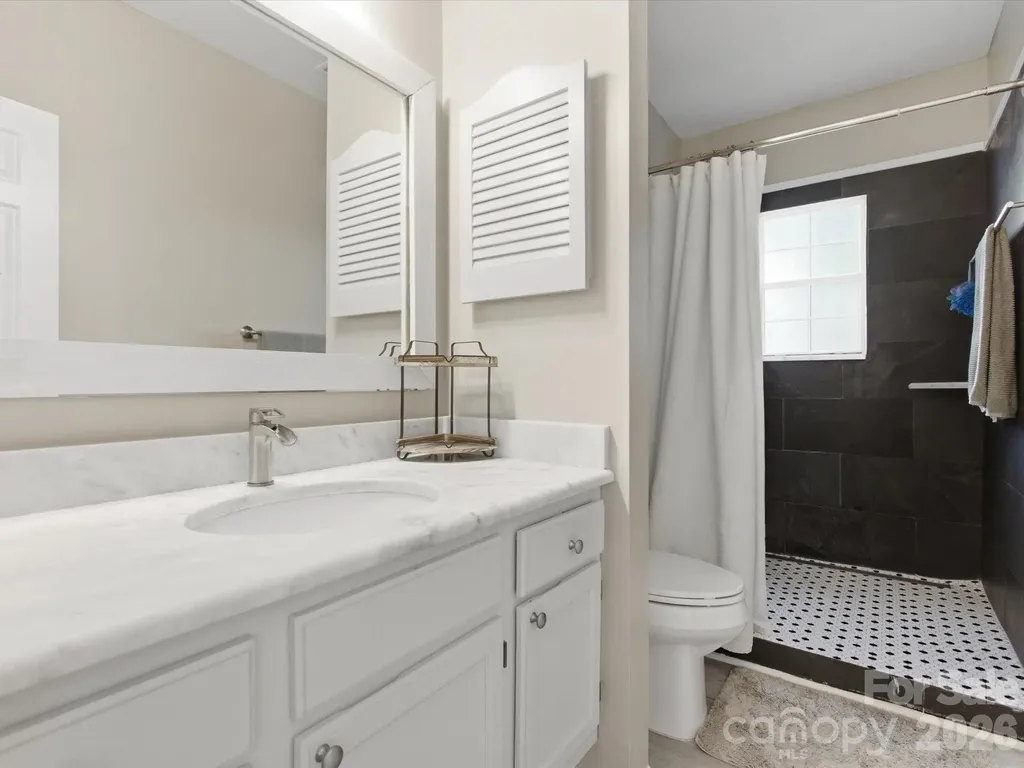 3304 Selwyn Farms Lane Charlotte NC 28209