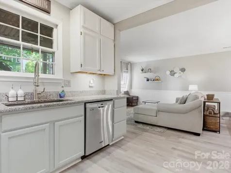 3304 Selwyn Farms Lane Charlotte NC 28209