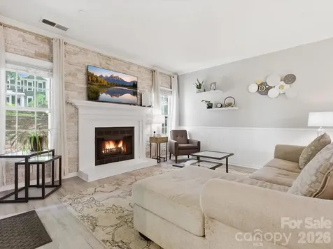 3304 Selwyn Farms Lane Charlotte NC 28209