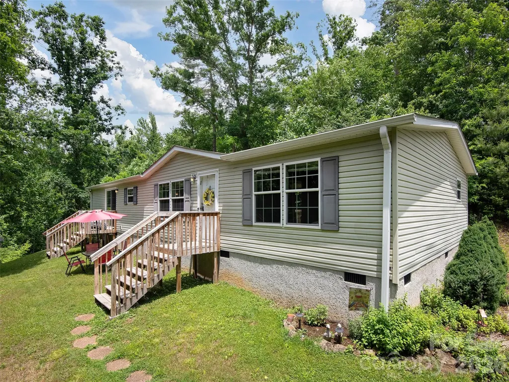 166 Indian Springs Road Clyde NC 28721