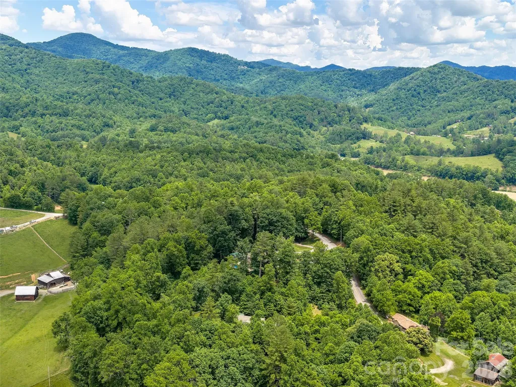 166 Indian Springs Road Clyde NC 28721