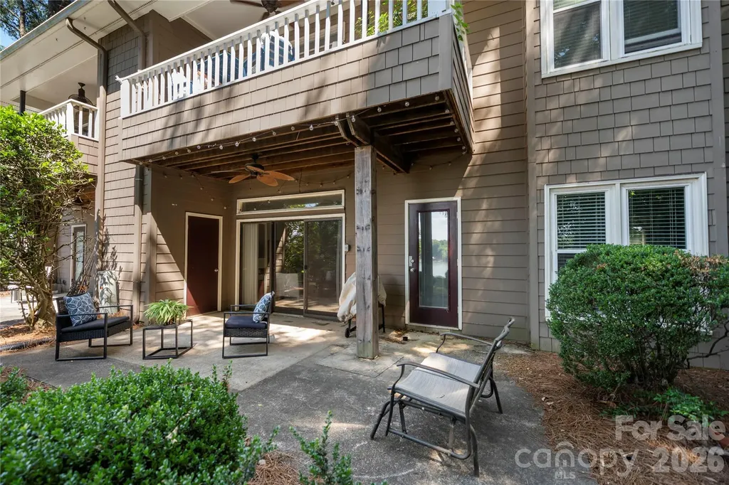 9717 Emerald Point Drive Charlotte NC 28278