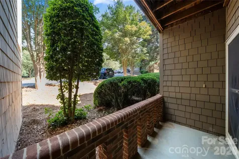 9717 Emerald Point Drive Charlotte NC 28278