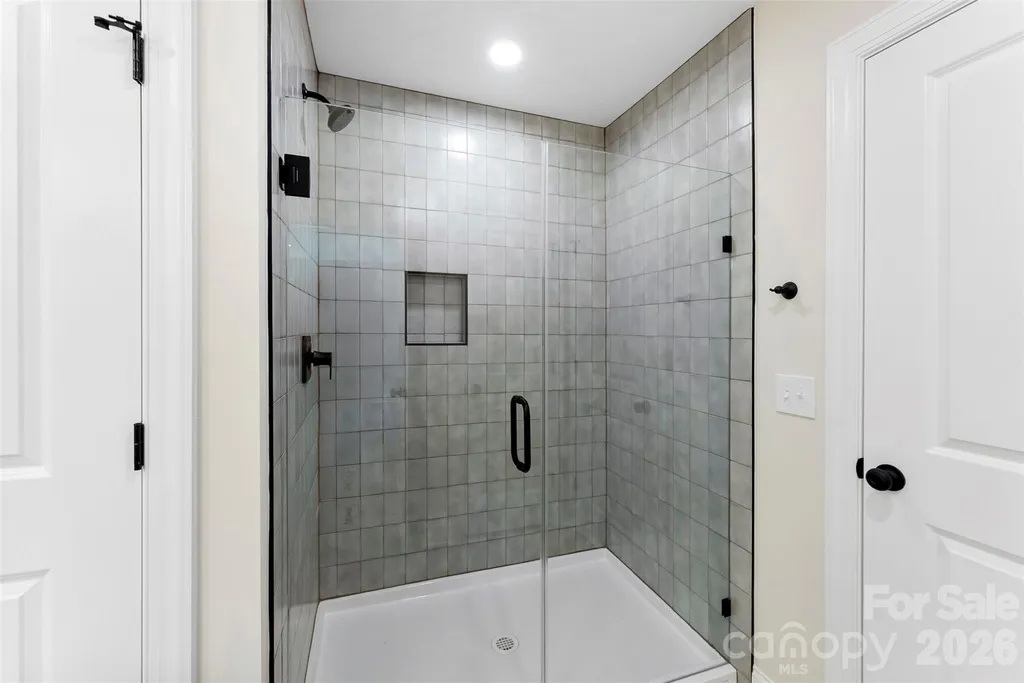 2100 Congress Court Kannapolis NC 28083