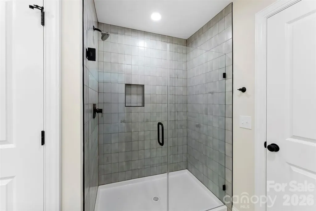 2100 Congress Court Kannapolis NC 28083