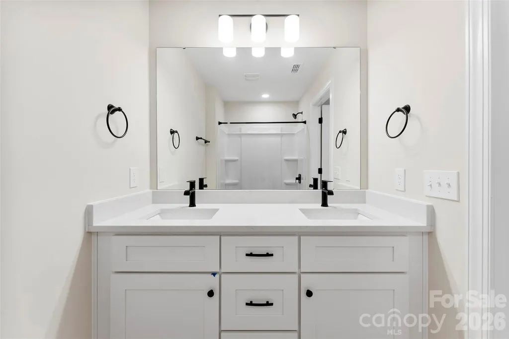 2100 Congress Court Kannapolis NC 28083