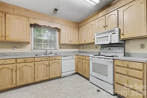 808 Floyd Lane Gastonia NC 28052
